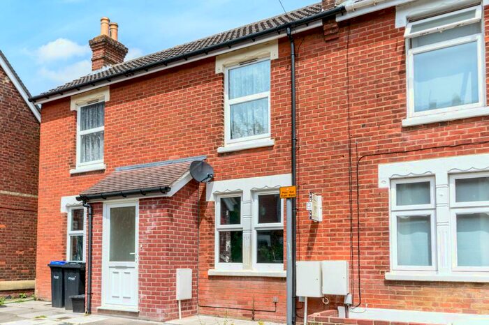 1 Bedroom Property To Rent In Hartington Road, Salisbury, SP2