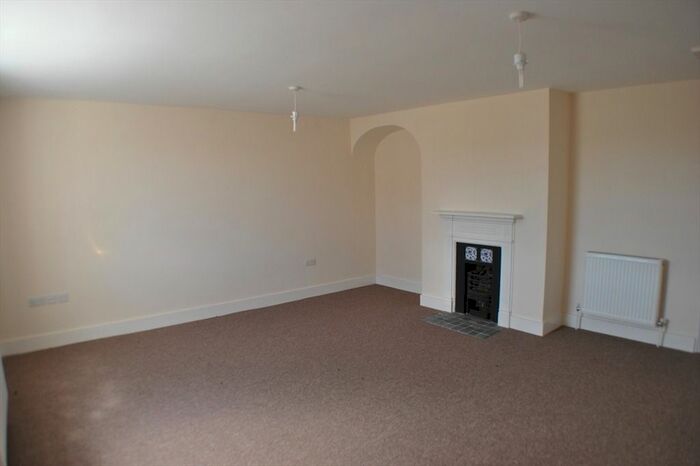 2 Bedroom Flat To Rent In Wincheap, Canterbury, CT1