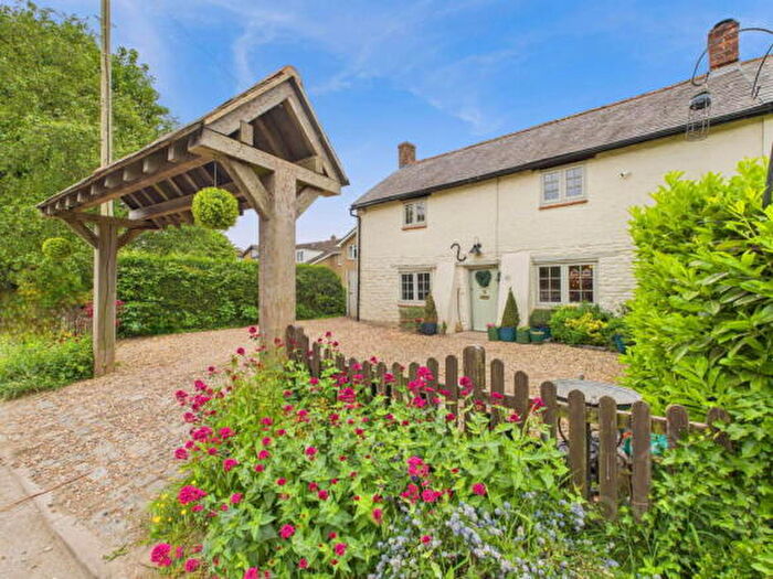 3 Bedroom House To Rent In Hartwell Road, Hanslope, MK19
