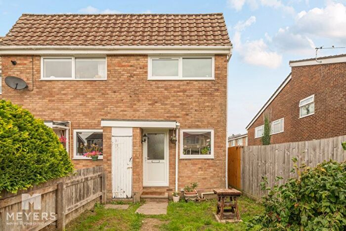 2 Bedroom Terraced House For Sale In Barns Road, Ferndown, BH22