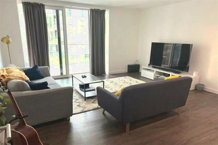 2 Bedroom Apartment To Rent In Hartingtons Court, Coster Avenue, N4