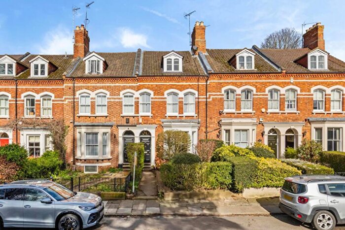 5 Bedroom Town House For Sale In Billing Road, Abington, Northampton, NN1