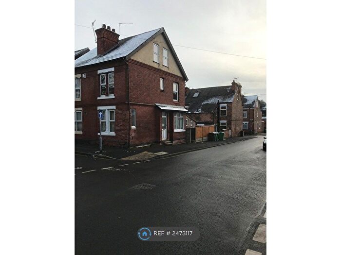 4 Bedroom Semi-Detached House To Rent In Daybrook Street, Nottingham, NG5