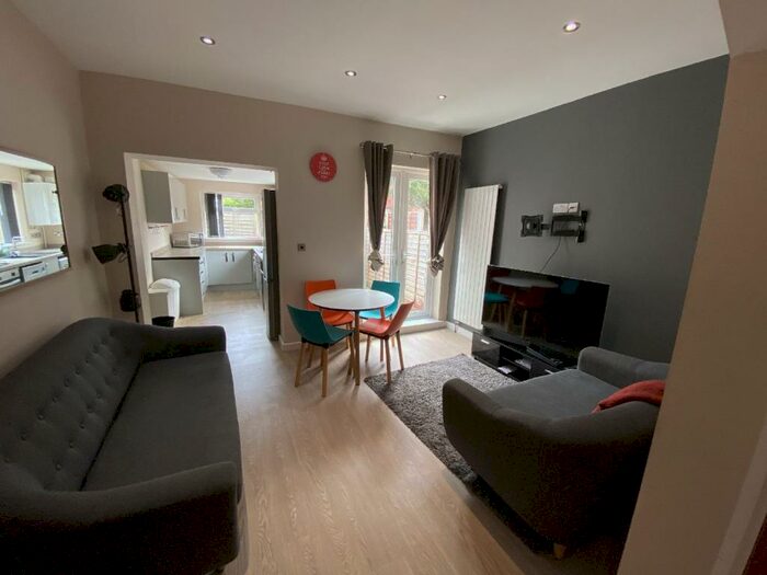 5 Bedroom House To Rent In Marlborough Street, Dunkirk, Nottingham, Nottinghamshire, NG7