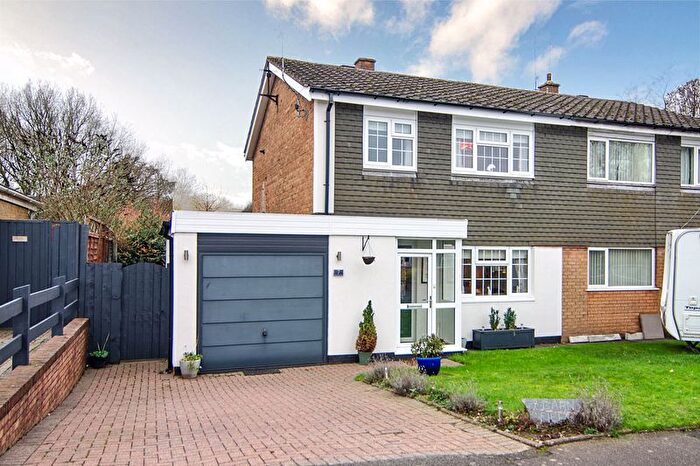 3 Bedroom Semi-Detached House For Sale In Barnfield Way, Hazelslade, Cannock, WS12