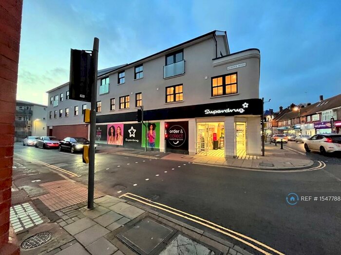 2 Bedroom Flat To Rent In Isabella House, East Grinstead, RH19