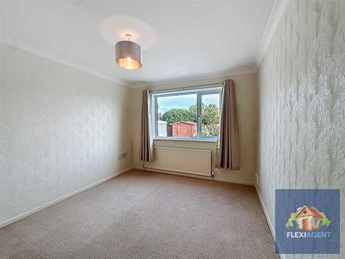 3 Bedroom Detached Bungalow For Sale In Kingston Crescent, Marshside, Southport, PR9