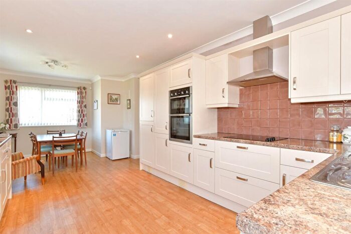 3 Bedroom Detached Bungalow For Sale In Nursery Avenue, Bearsted, Maidstone, Kent, ME14