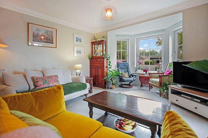 2 Bedroom Flat For Sale In Flat, Roseburn Maltings, Edinburgh, EH12