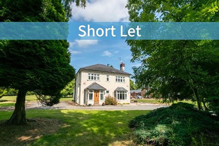 3 Bedroom House To Rent In Dodford, Nr Bromsgrove, - Short Let, B61