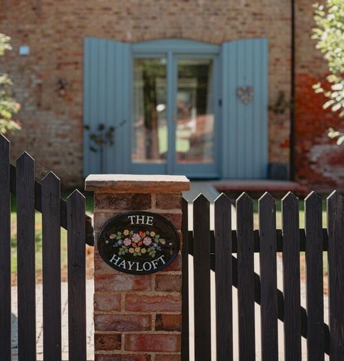 3 Bedroom Barn Conversion To Rent In Third Lane, Ashby-cum-Fenby, Grimsby, DN37