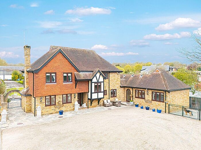 4 Bedroom Detached House For Sale In Broxhill, Havering Atte Bower, RM4