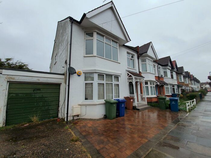 2 Bedroom Property To Rent In Heath Road, HA1