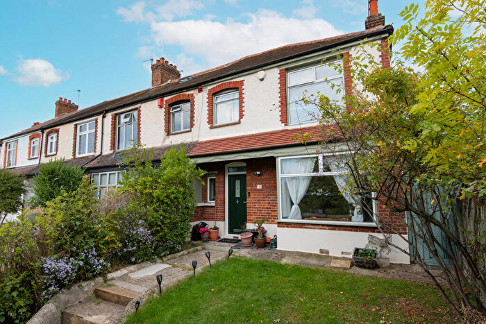 3 Bedroom Terraced House For Sale In Elmers End Road, Beckenham, Kent, BR3