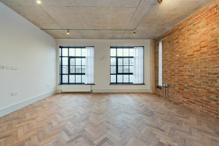 2 Bedroom Flat To Rent In Latimer Road, W10