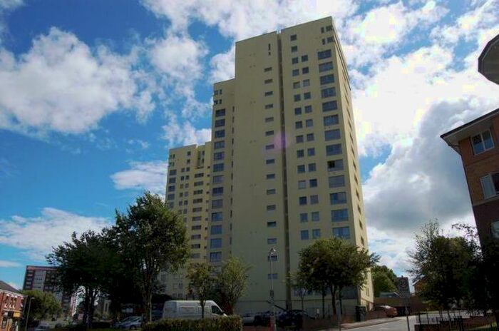 2 Bedroom Flat To Rent In Sandown Court, Avenham Lane, Preston, PR1