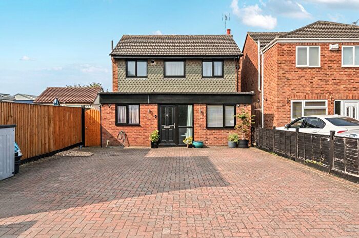 3 Bedroom Detached House For Sale In Ermin Street, Stratton St Margaret, Swindon, SN3