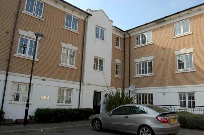 2 Bedroom Flat To Rent In George Williams Way, Colchester, CO1