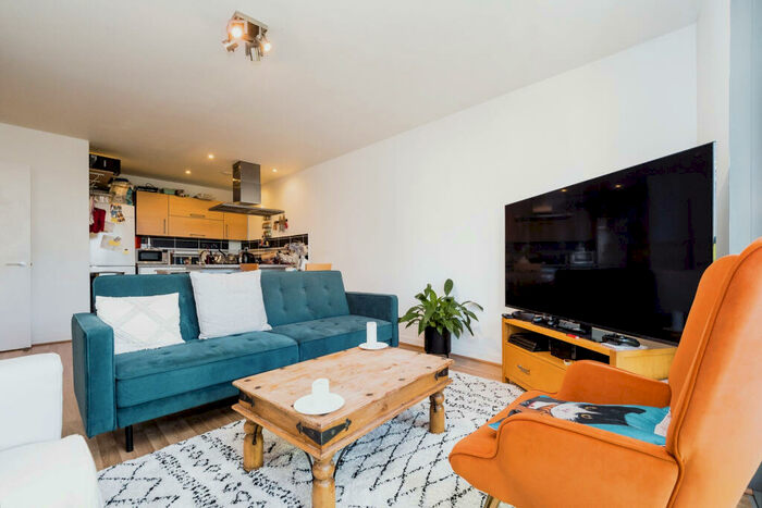 2 Bedroom Apartment To Rent In Icona Point, Warton Road, E15