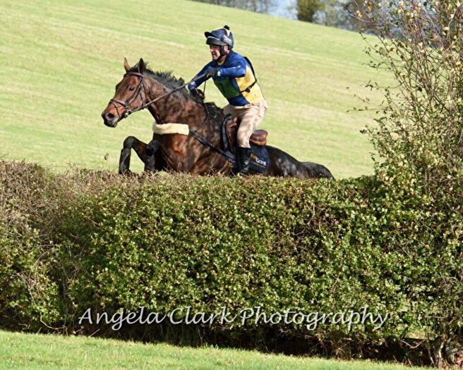 4 Bedroom Equestrian Facility For Sale In Equestrian Centre, Worestershire/Warwickshire Borders., B48