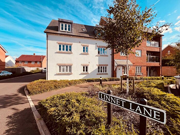 1 Bedroom Flat To Rent In Linnet Lane, Hailsham, BN27