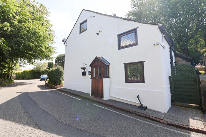 2 Bedroom Semi-Detached House For Sale In Simmondley New Road, Simmondley Village, Glossop, SK13