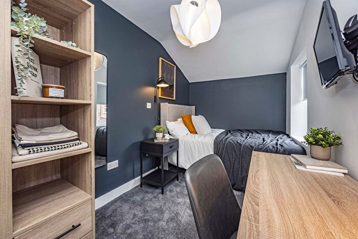 1 Bedroom Terraced House To Rent In Montpelier Road, NG7