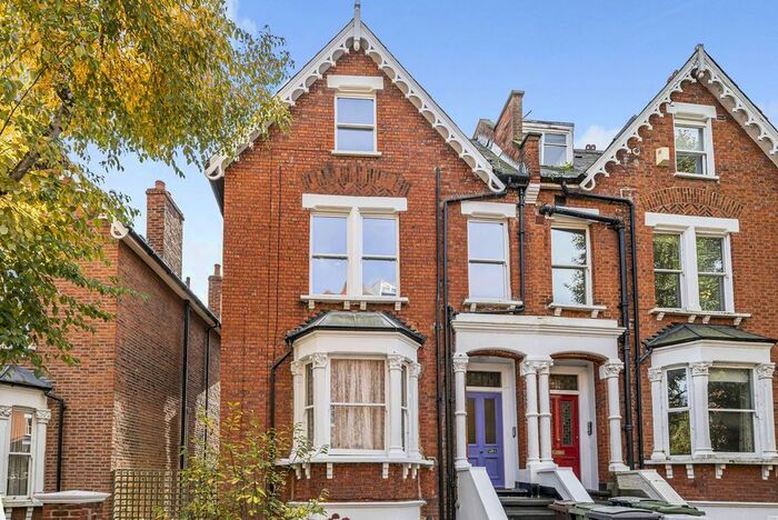 3 Bedroom Maisonette To Rent In Nassington Road, Hampstead, London, NW3