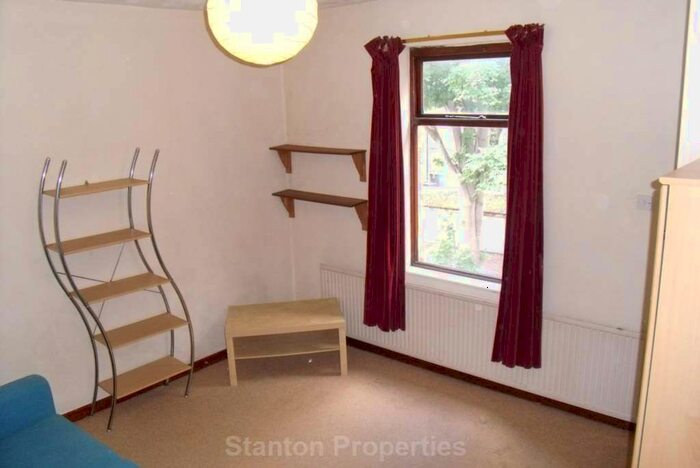 Studio To Rent In Everett Road, Withington, M20