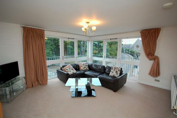 2 Bedroom Flat To Rent In Dee Village, City Centre, Aberdeen, AB11