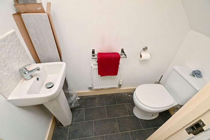 5 Bedroom Town House For Sale In Spring Gardens, Longcar Lane, Barnsley, S70