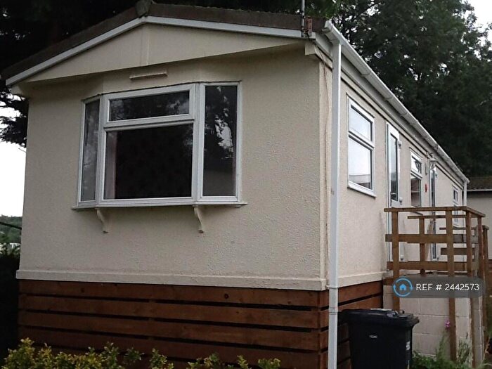 1 Bedroom Mobile Home To Rent In Riverside Park, Knaresborough, HG5