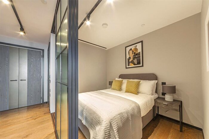 Apartment To Rent In Hewett Street, London, EC2A