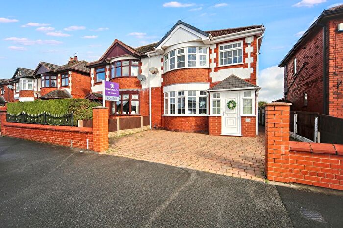 3 Bedroom Semi Detached House For Sale In Latham Lane, Orrell, WN5