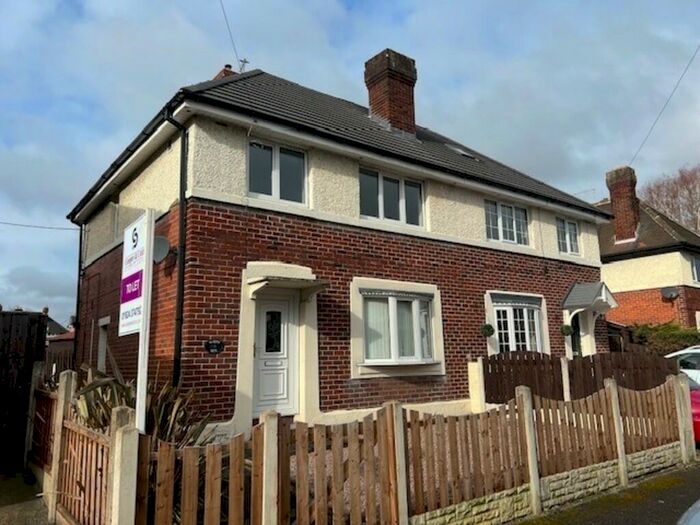 3 Bedroom Semi-Detached House To Rent In East End Crescent, Royston, Barnsley, S71