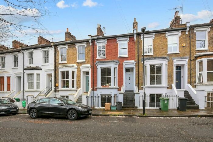 1 Bedroom Flat To Rent In Rickthorne Road, London, N19