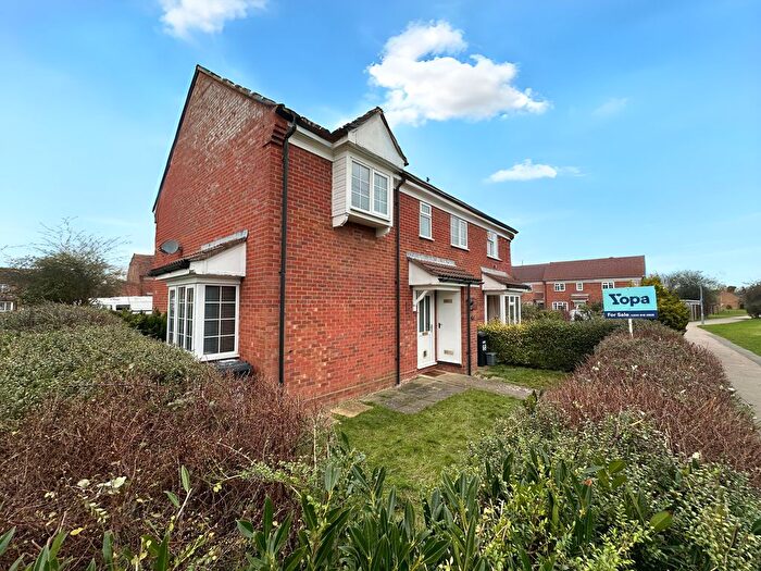 2 Bedroom End Terrace House For Sale In Derwent Close, St. Ives, PE27