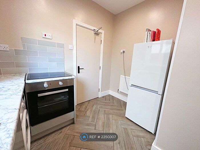 1 Bedroom Flat To Rent In New Zealand Road, Cardiff, CF14