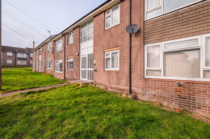 1 Bedroom Flat For Sale In Longfield Close, Dalton, Huddersfield, HD5