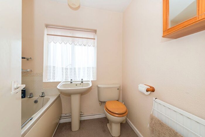 2 Bedroom End Of Terrace House For Sale In Highbury Walk, Ramsgate, CT12