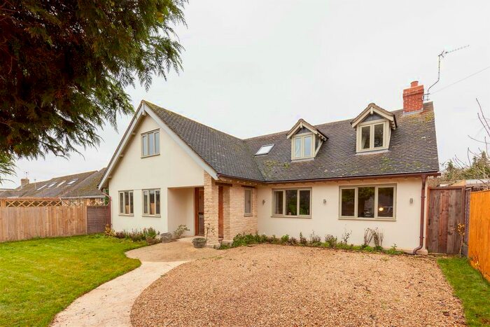 5 Bedroom Property For Sale In Stonesfield Road, Combe, Witney, OX29