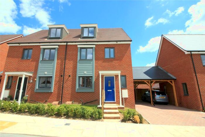 4 Bedroom Semi-Detached House To Rent In Motte Lane, Castle Hill, Ebbsfleet Valley, Swanscombe, DA10