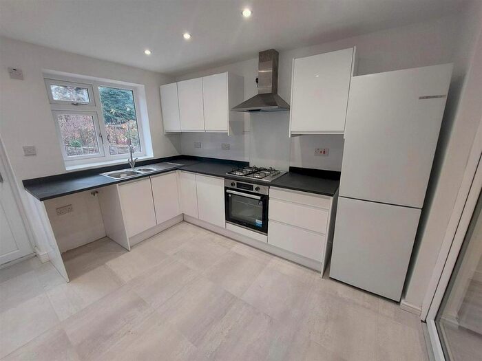 3 Bedroom Semi-Detached House To Rent In Dudley Park Road, Acocks Green, Birmingham, B27