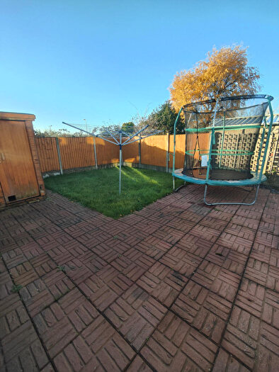 3 Bedroom Semi Detached House To Rent In Woburn Drive, Nuneaton, CV10