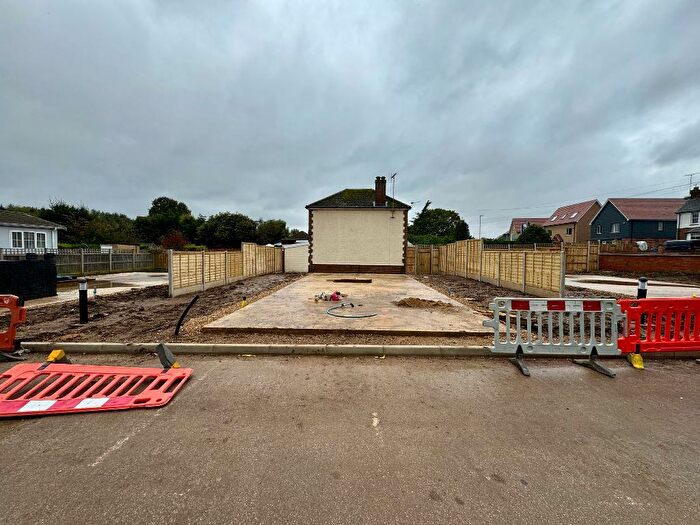 Park Home For Sale In The Beeches, Pine View Park, Maulden, Bedfordshire, MK45