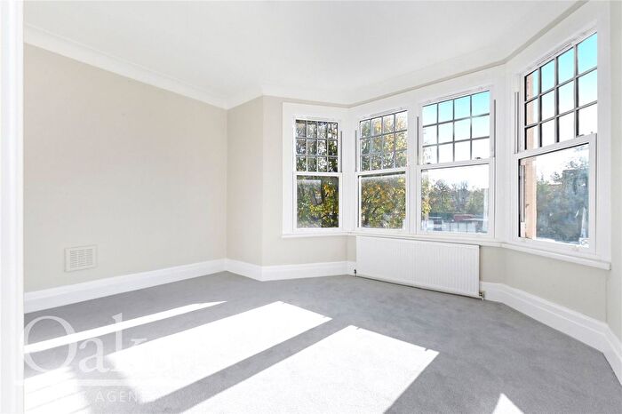 1 Bedroom Flat For Sale In Stanthorpe Road, Streatham, SW16