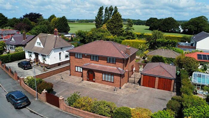 4 Bedroom Detached House For Sale In Moss Lane, Windle, WA11