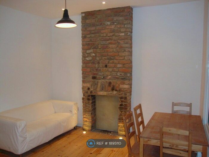 1 Bedroom Flat To Rent In Chatsworth Road, London, E5
