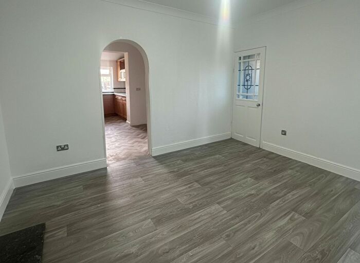 3 Bedroom End Terrace House To Rent In Oliver Road, Newport, NP19