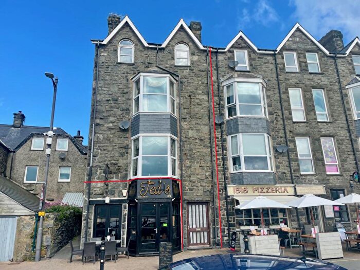 4 Bedroom Terraced House For Sale In Minafon, The Quay, Barmouth, LL42